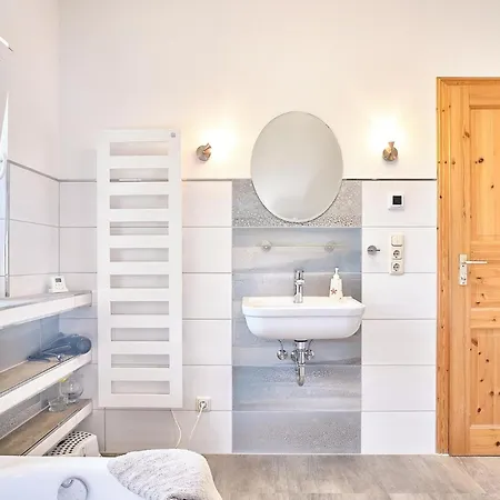 Am Redensee * Fuhlendorf (Mecklenburg-Vorpommern)